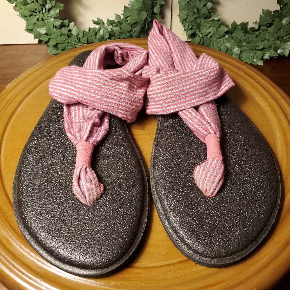 Sanuk Yoga sling flip flops